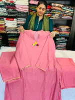 Floral Motif Silk-Blend Kurta Set - Image 3